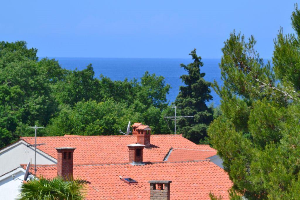 Apartments Zomzi Poreč Exteriör bild